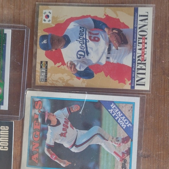 Baseball Trading Card Collection - Picture 5 of 5